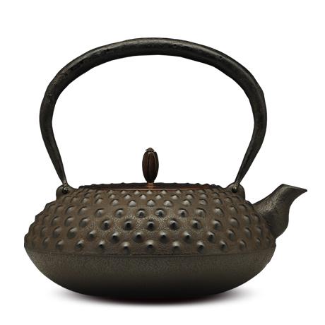 薰山工房 平布团型鬼霰铁壶（铜摘）